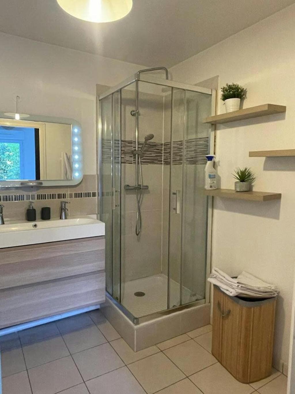 Appart The Good Stay Disneyland Montévrain Extérieur photo