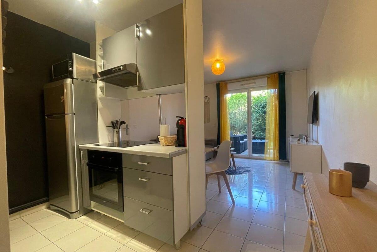Appart The Good Stay Disneyland Montévrain Extérieur photo