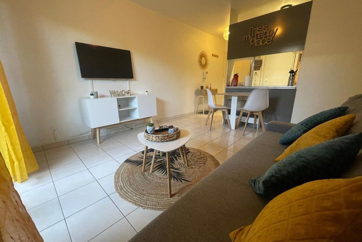 Appart The Good Stay Disneyland Montévrain Extérieur photo